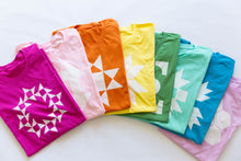 Load image into Gallery viewer, Bears Paw Quilt Block T-Shirt