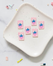 Load image into Gallery viewer, Strawberry Sew- In Labels, Woven Sewing Labels for Quilts, Bags &amp; Handmade Projects
